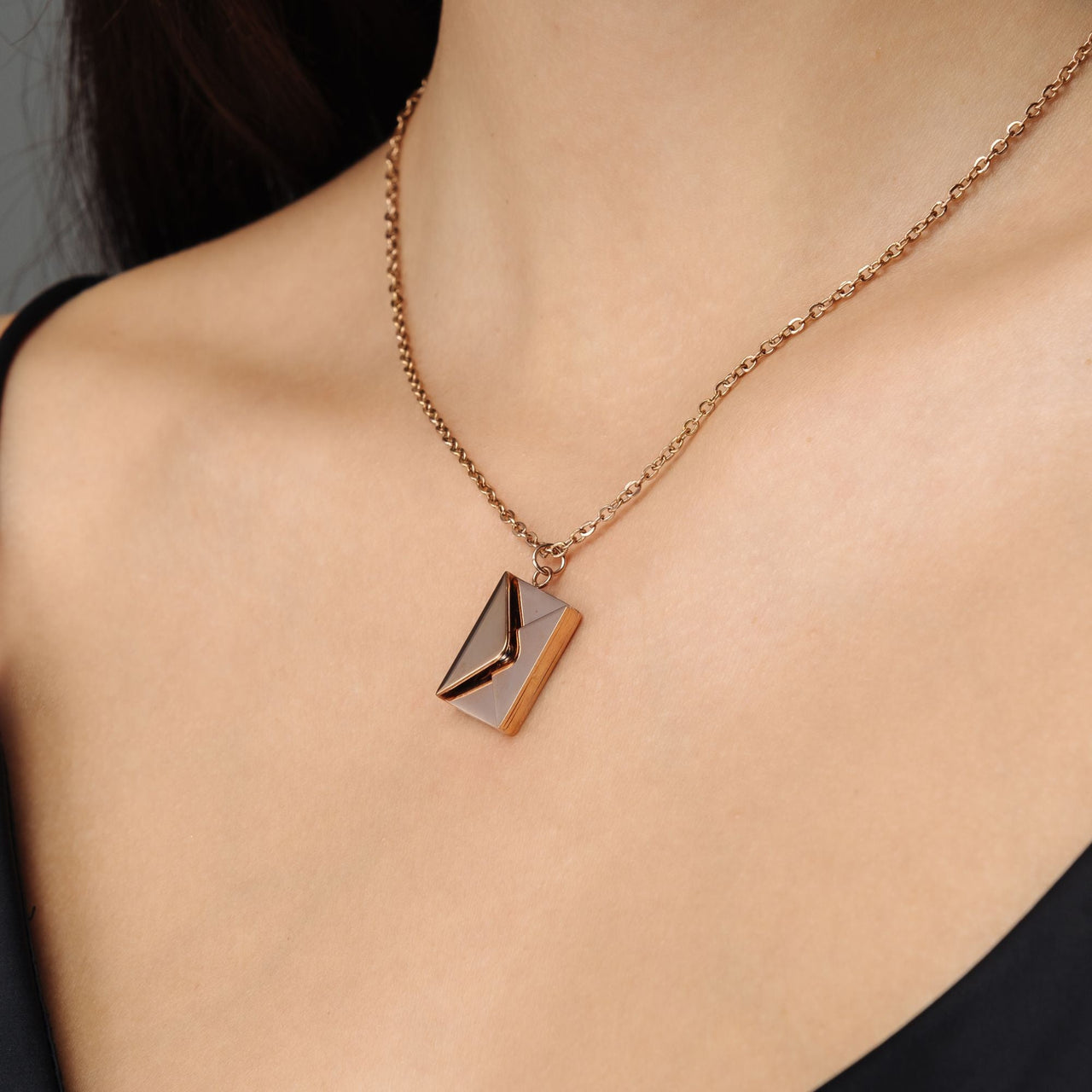 Envelope Name Necklace - Custom Name Necklace - Gifts for Mother's Day - Gifts for Mom - Personalized Gift Necklace Rose Gold Brother & Sisters