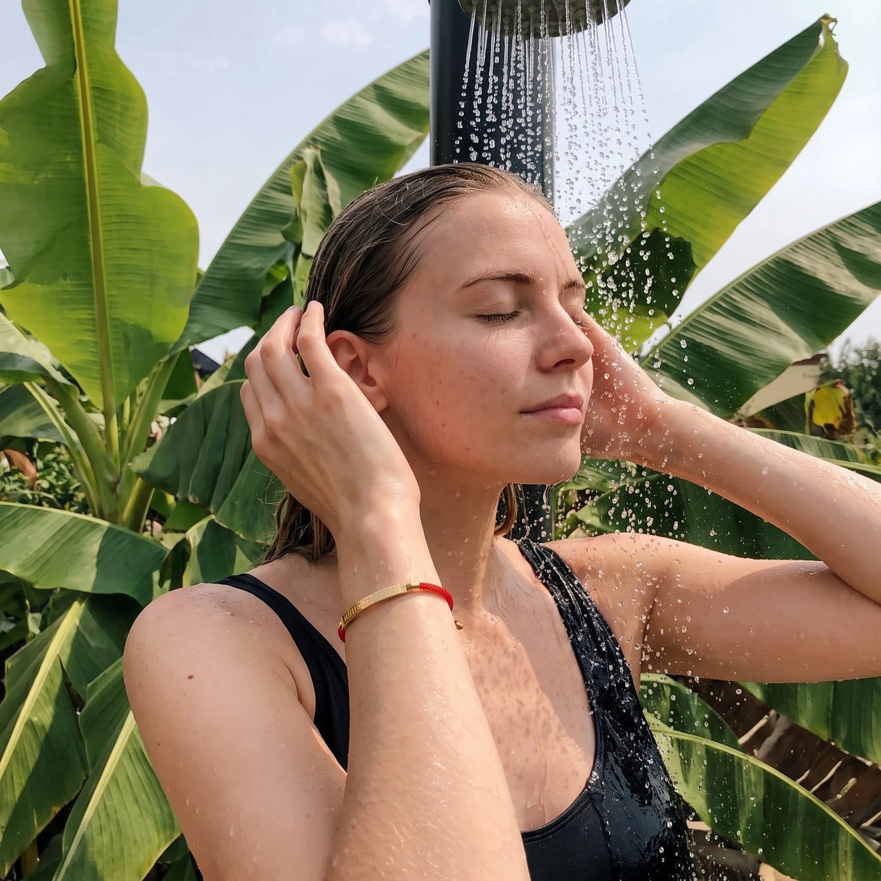 L'Amour, gold bracelet — outdoor shower | SKU: lamour-g