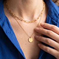 Thumbnail for Coin necklace — close-up of the details, gold | SKU: le-tendance-g
